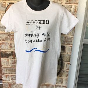 Top t shirt Gildan M off white S/L new Hand Made.